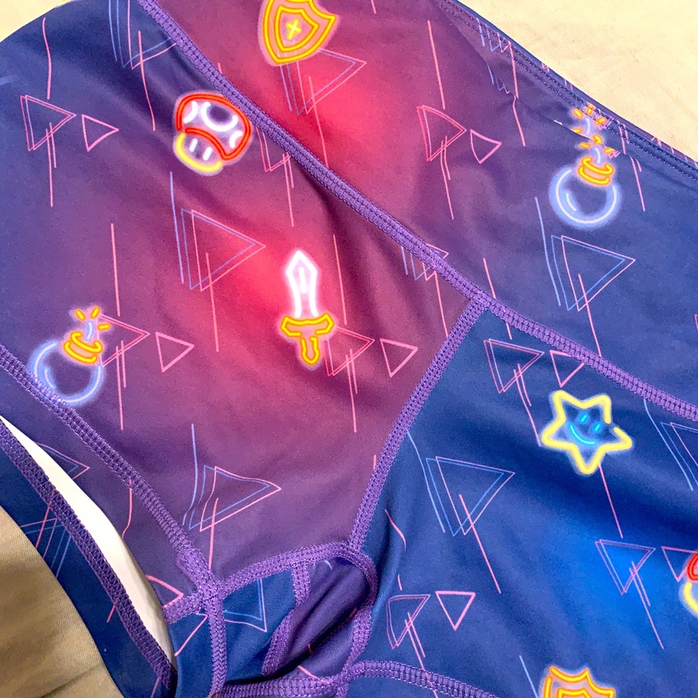 Feed Me Fight Me athletic shorts M